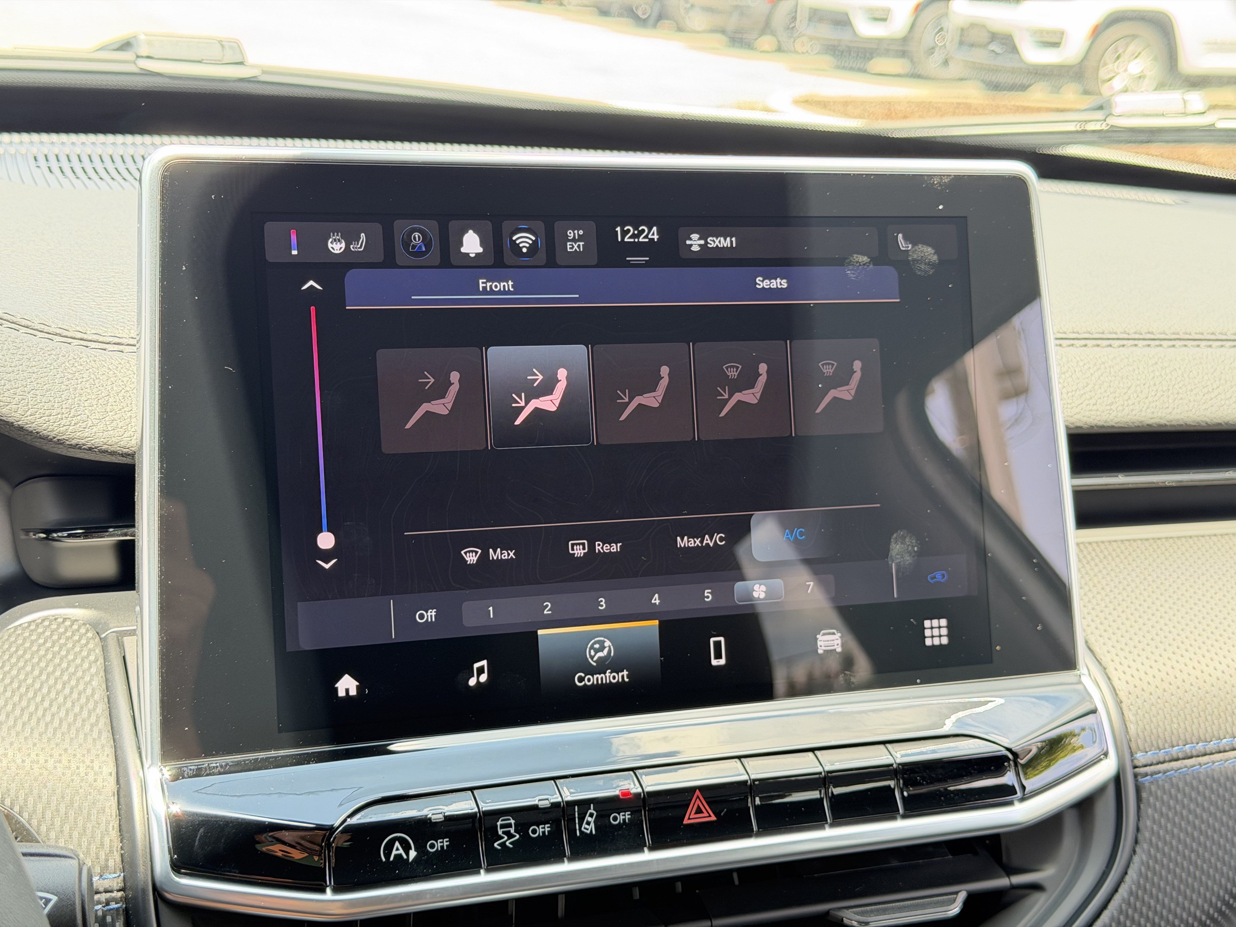 New 2026 Jeep Compass Latitude AWD/4WD image 29