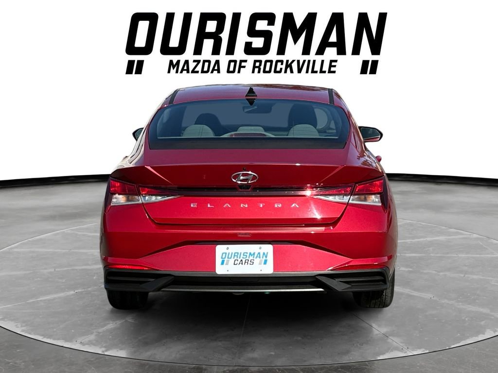 Used 2022 Hyundai Elantra SEL image 5