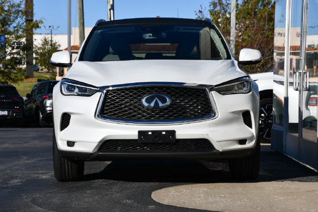 Used 2023 INFINITI QX50 Luxe AWD/4WD image 12
