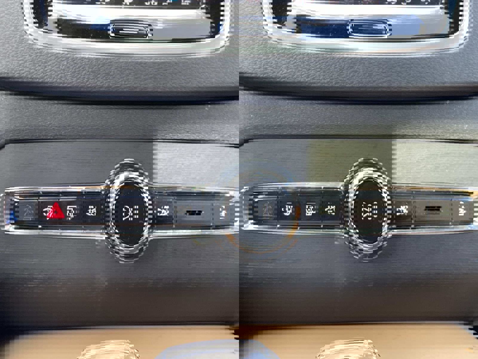 Certified 2024 Volvo XC90 B6 Ultimate image 29