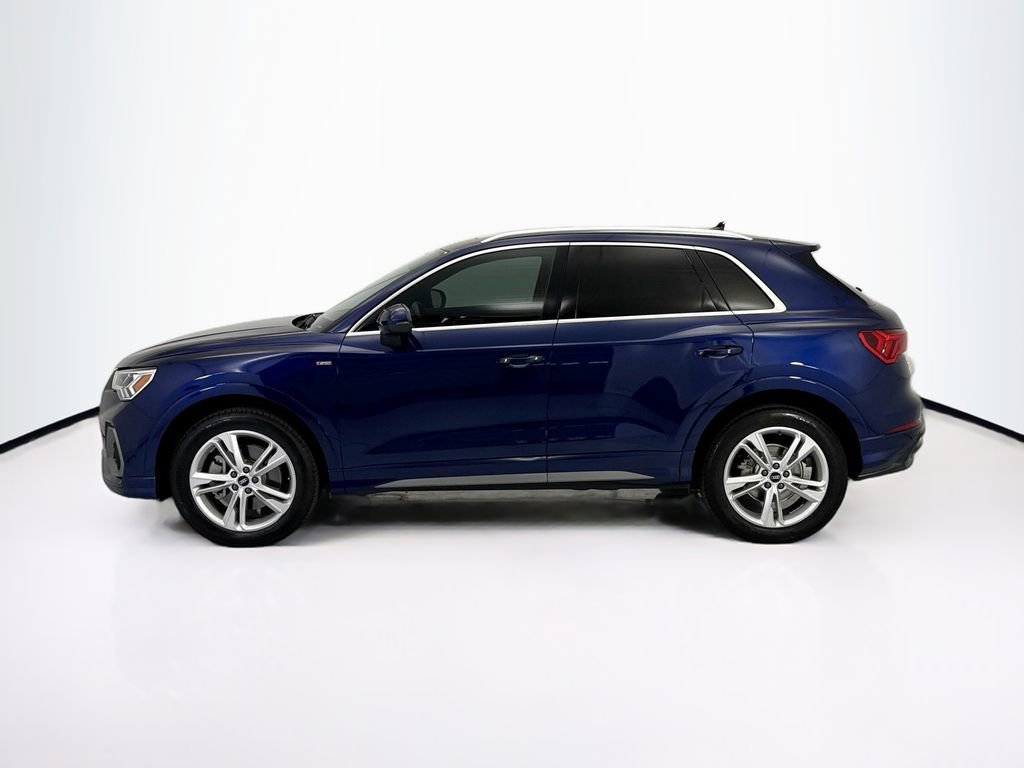 Used 2022 Audi Q3 2.0T Premium Plus w/ Premium Plus Package image 8