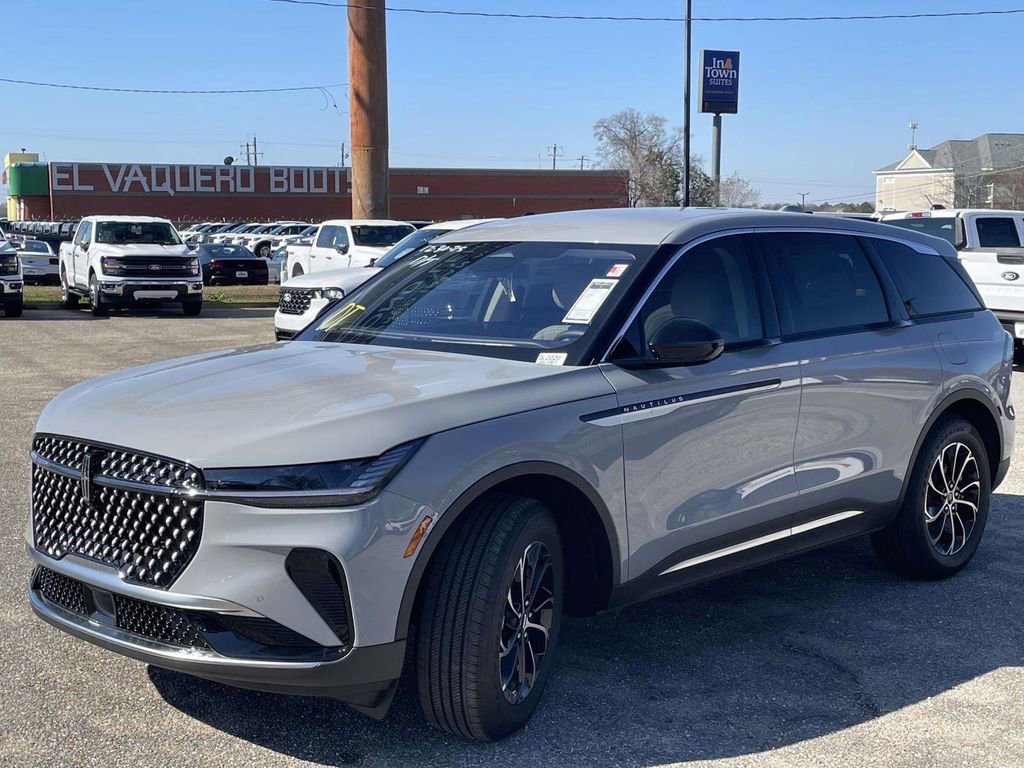 New 2026 Lincoln Nautilus Premier image 7