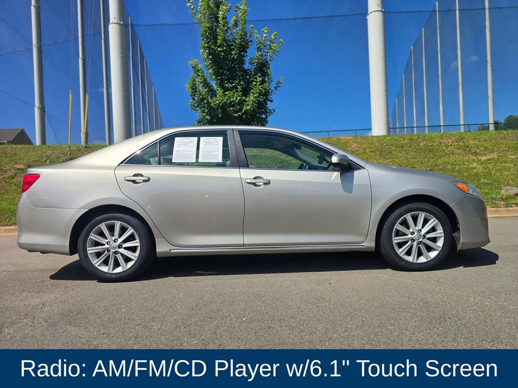 Used 2013 Toyota Camry XLE FWD image 2