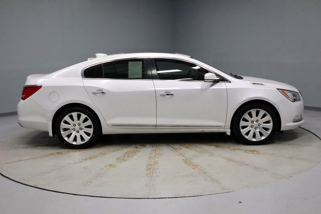 Used 2015 Buick LaCrosse Leather image 6