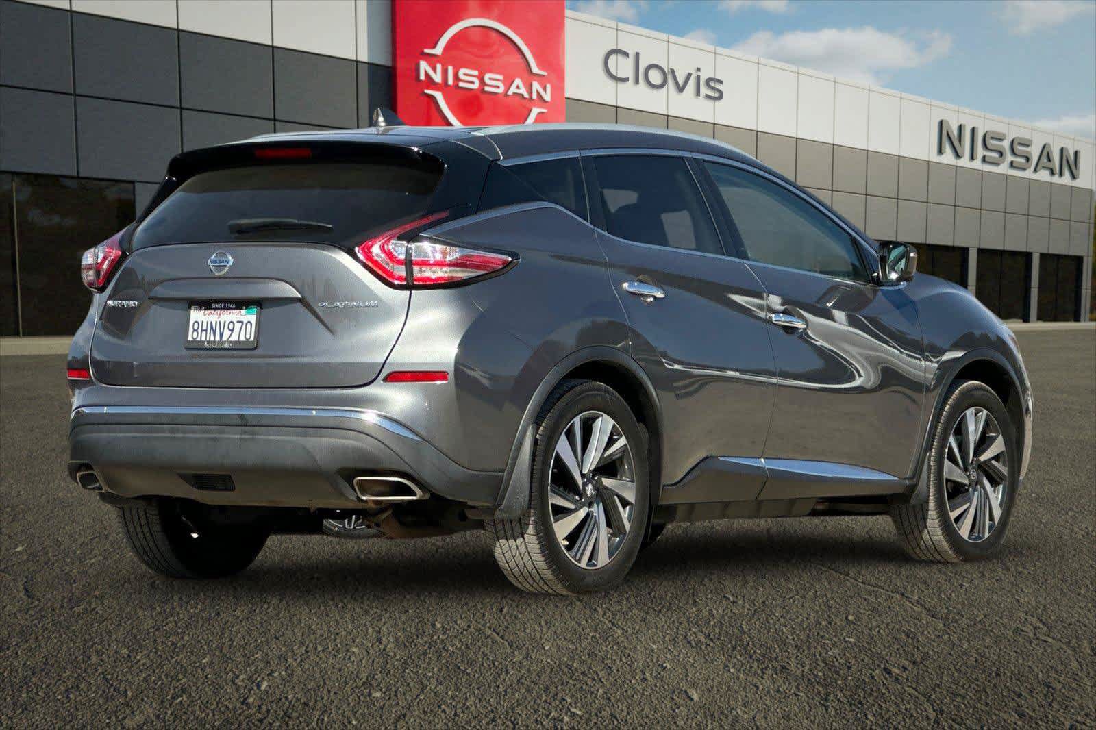 Used 2018 Nissan Murano Platinum w/ Cargo Package FWD image 2