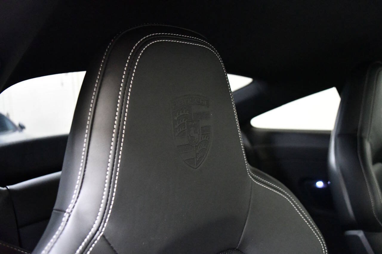Used 2022 Porsche 911 Carrera image 17