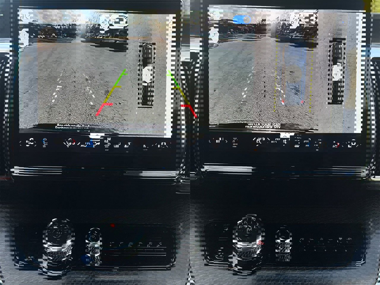 New 2025 Ford Expedition Platinum w/ Stealth Performance Package image 3