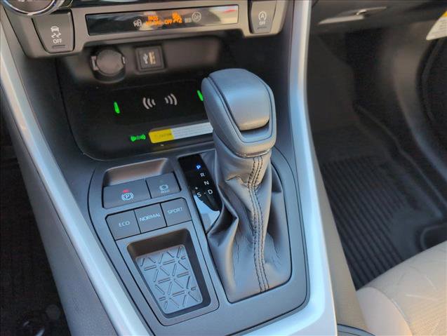New 2025 Toyota RAV4 XLE image 15