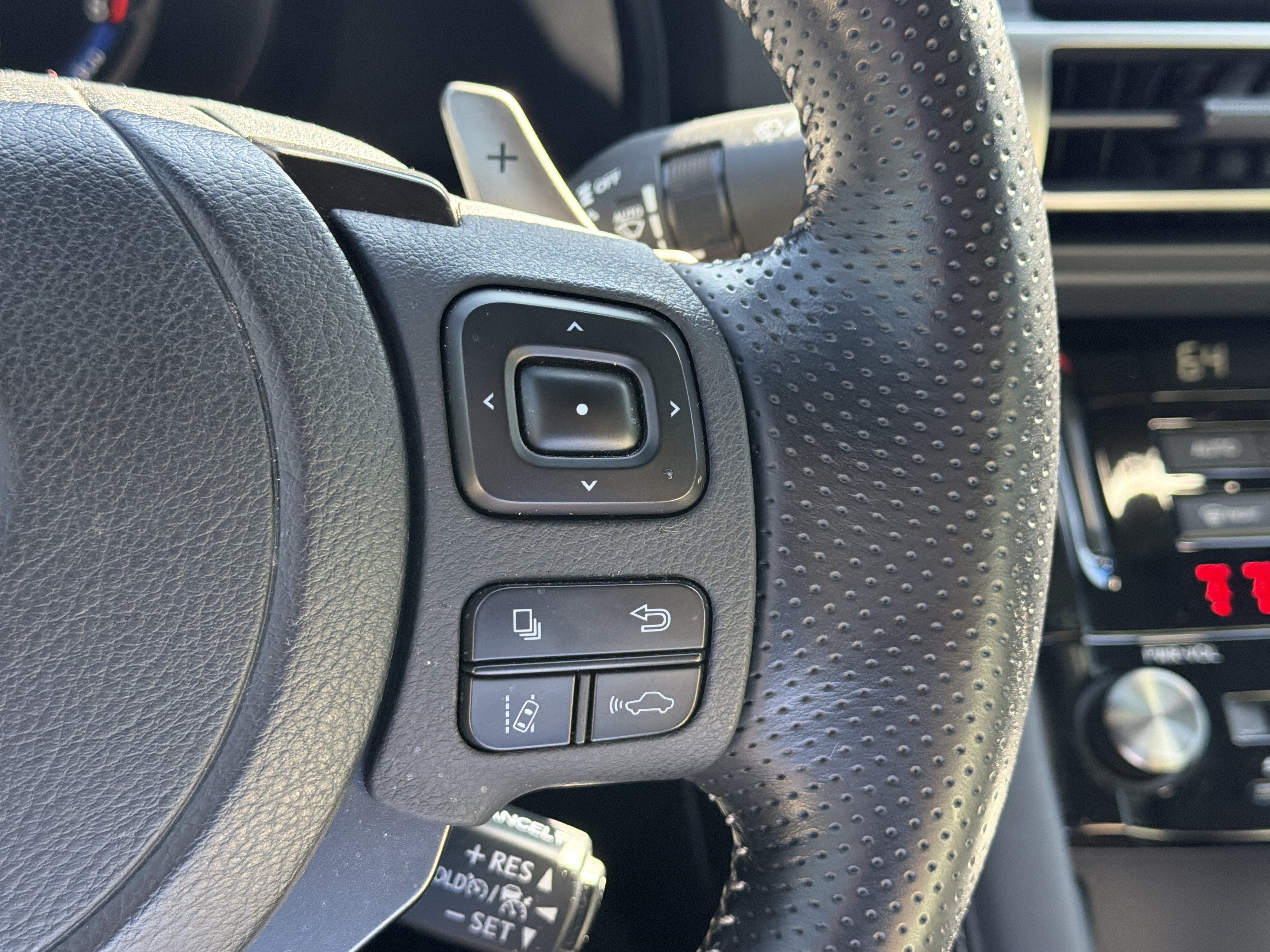 Used 2022 Lexus IS 350 F Sport RWD image 16
