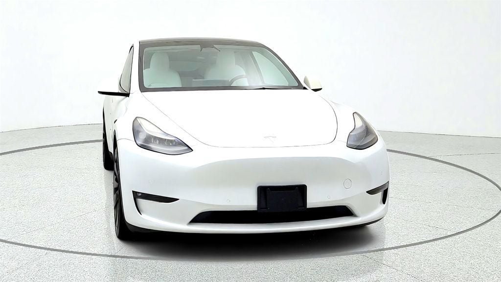 Used 2022 Tesla Model Y Performance AWD/4WD image 2