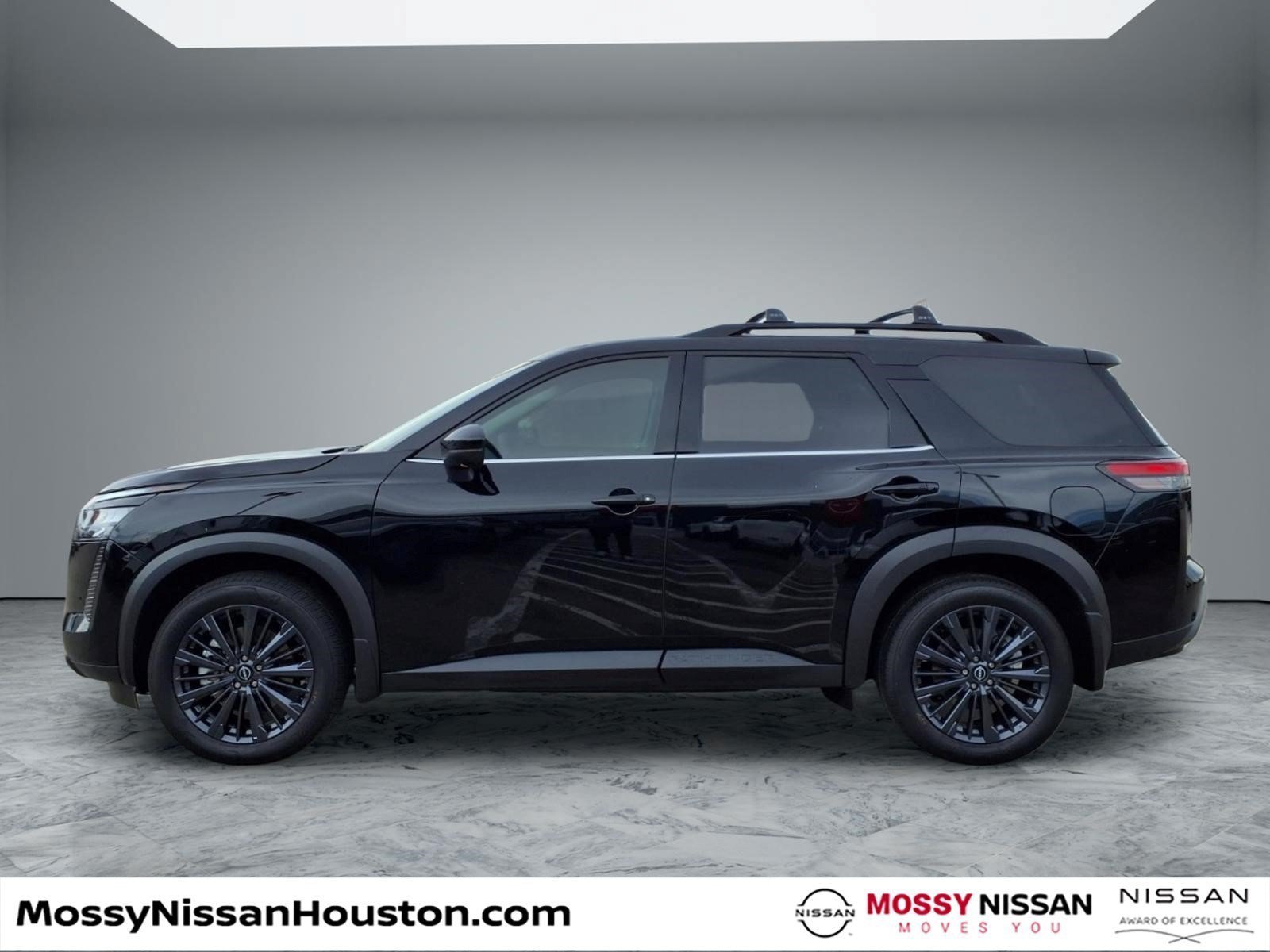 New 2026 Nissan Pathfinder SL w/ SL Premium Package FWD image 5