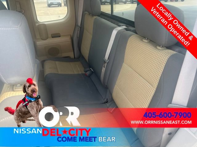 Used 2004 Nissan Titan SE AWD/4WD image 11