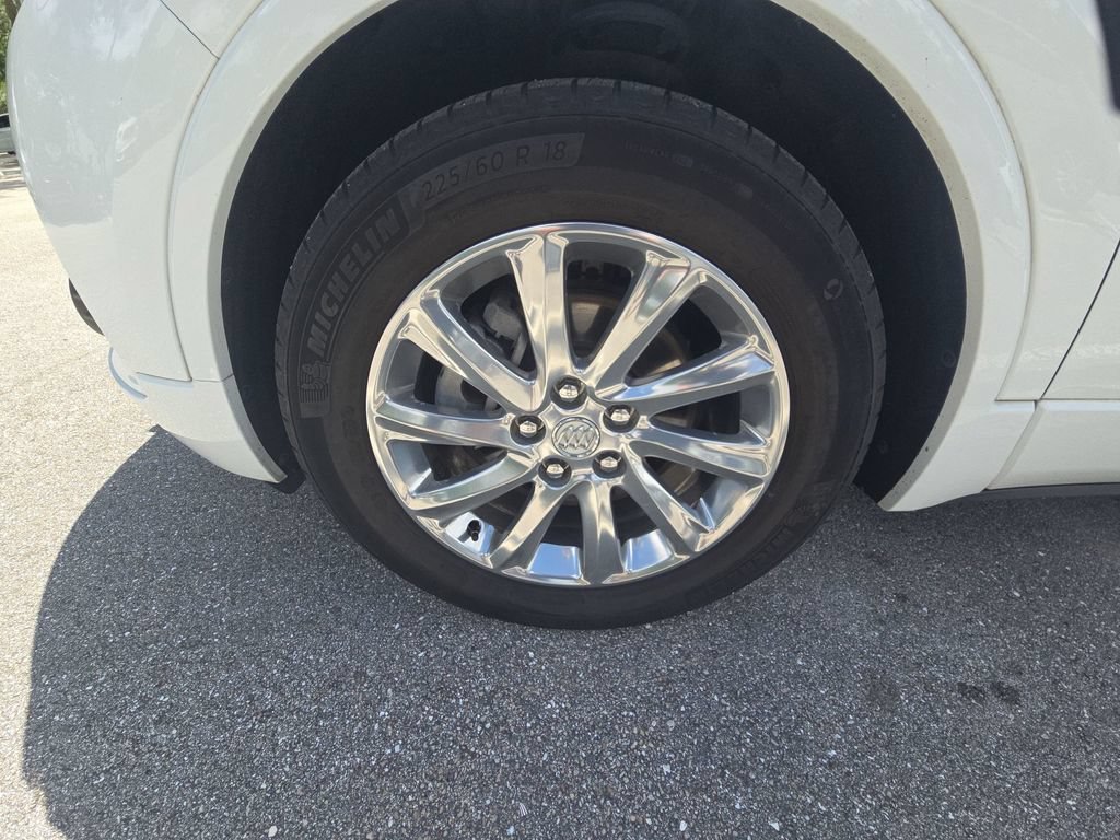 Used 2020 Buick Envision Essence FWD image 25