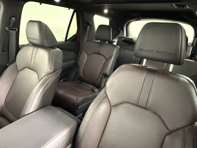 Used 2025 Honda Pilot Black Edition image 32
