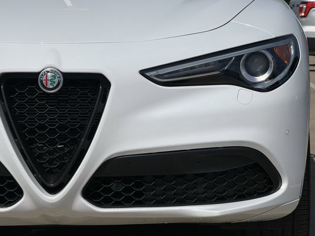Used 2022 Alfa Romeo Stelvio Veloce AWD/4WD image 9