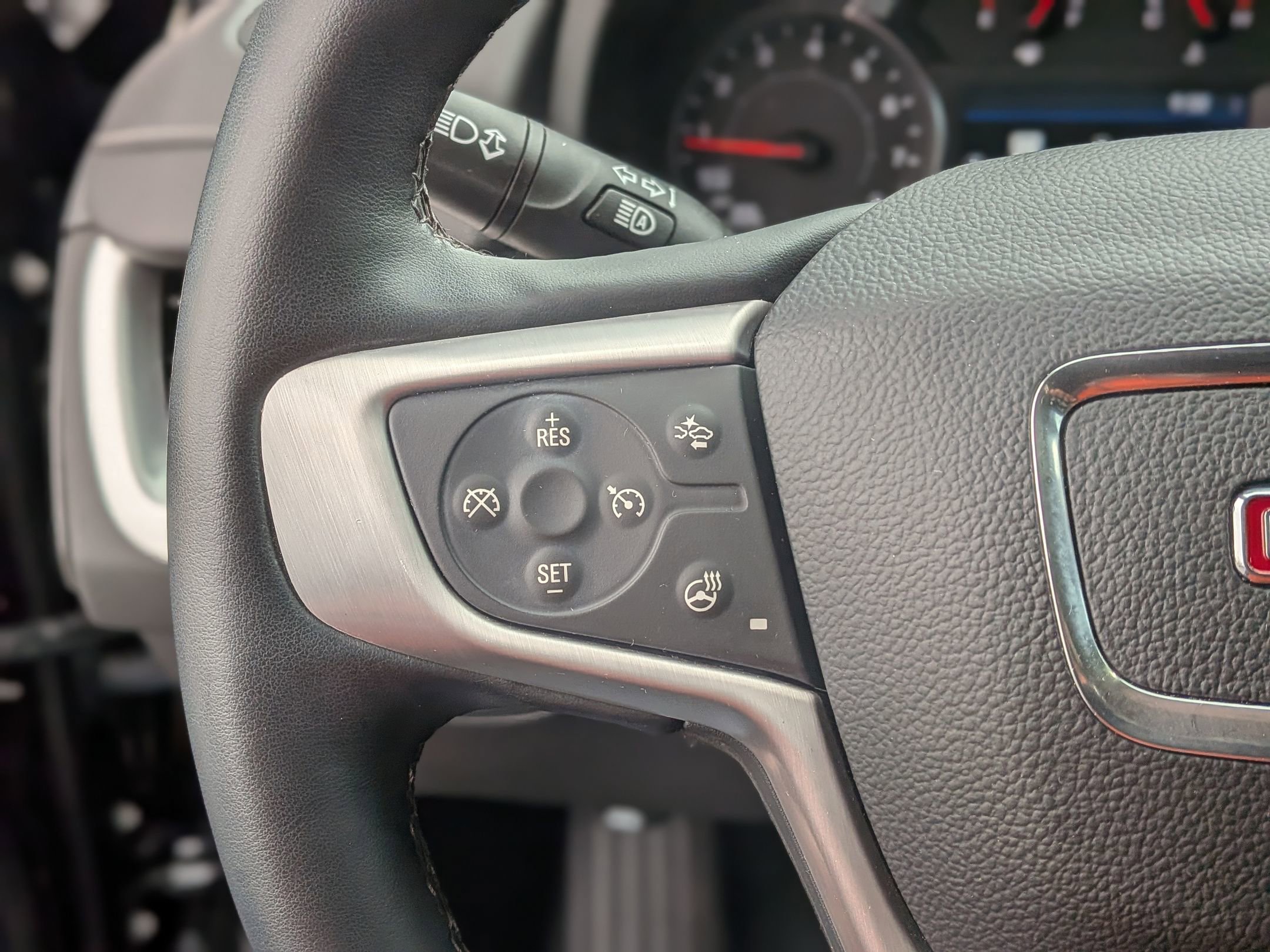 Used 2023 GMC Terrain SLT w/ Infotainment Package II image 21