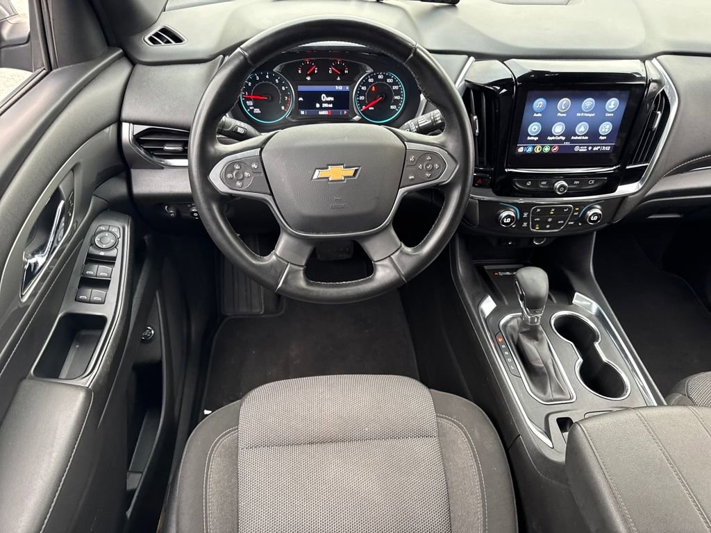 Used 2023 Chevrolet Traverse LT image 16