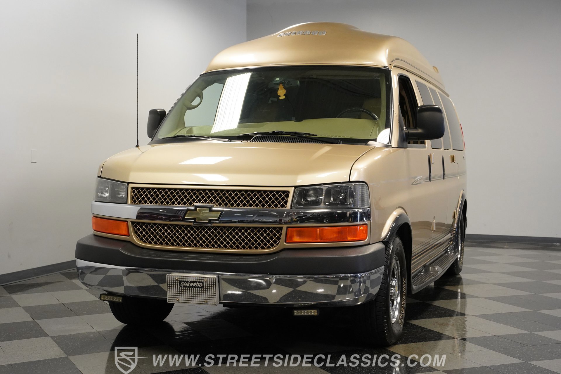 Used 2006 Chevrolet Express 1500 w/ Preferred Equipment Group image 18