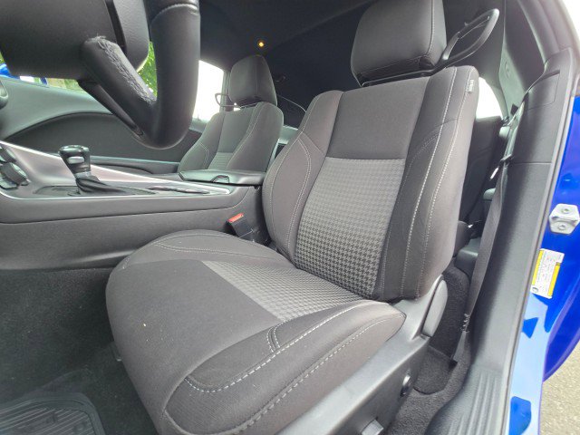 Used 2019 Dodge Challenger SXT w/ Driver Convenience Group image 18