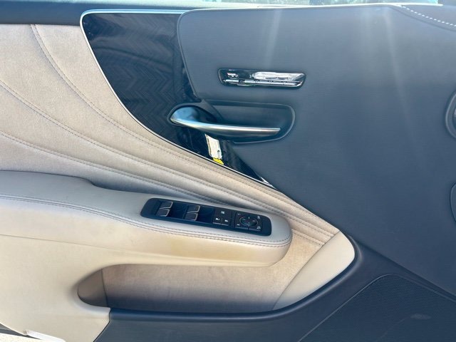 Certified 2022 Lexus LS 500 w/ Interior Upgrade Package RWD image 14