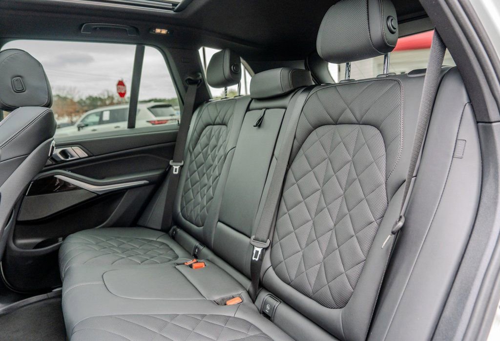 Used 2025 BMW X5 xDrive40i w/ Premium Package image 20