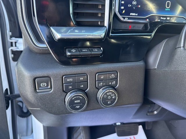 Used 2024 Chevrolet Silverado 3500 High Country w/ High Country Premium Package image 24