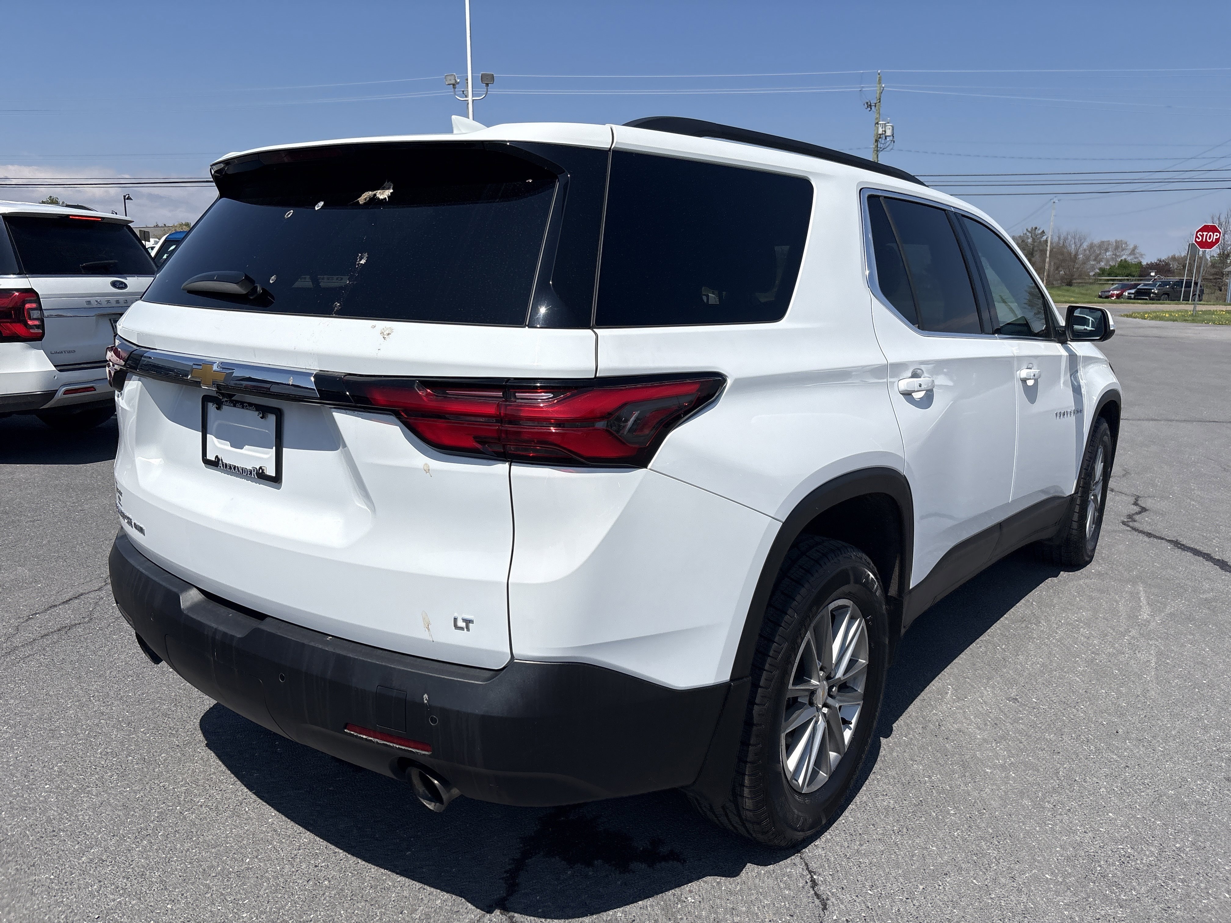 Used 2023 Chevrolet Traverse LT AWD/4WD video 4