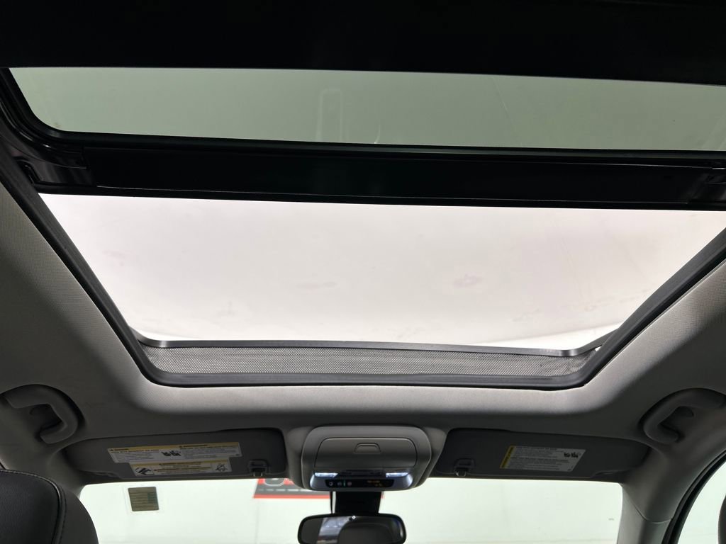 Used 2020 Chevrolet Equinox Premier image 20