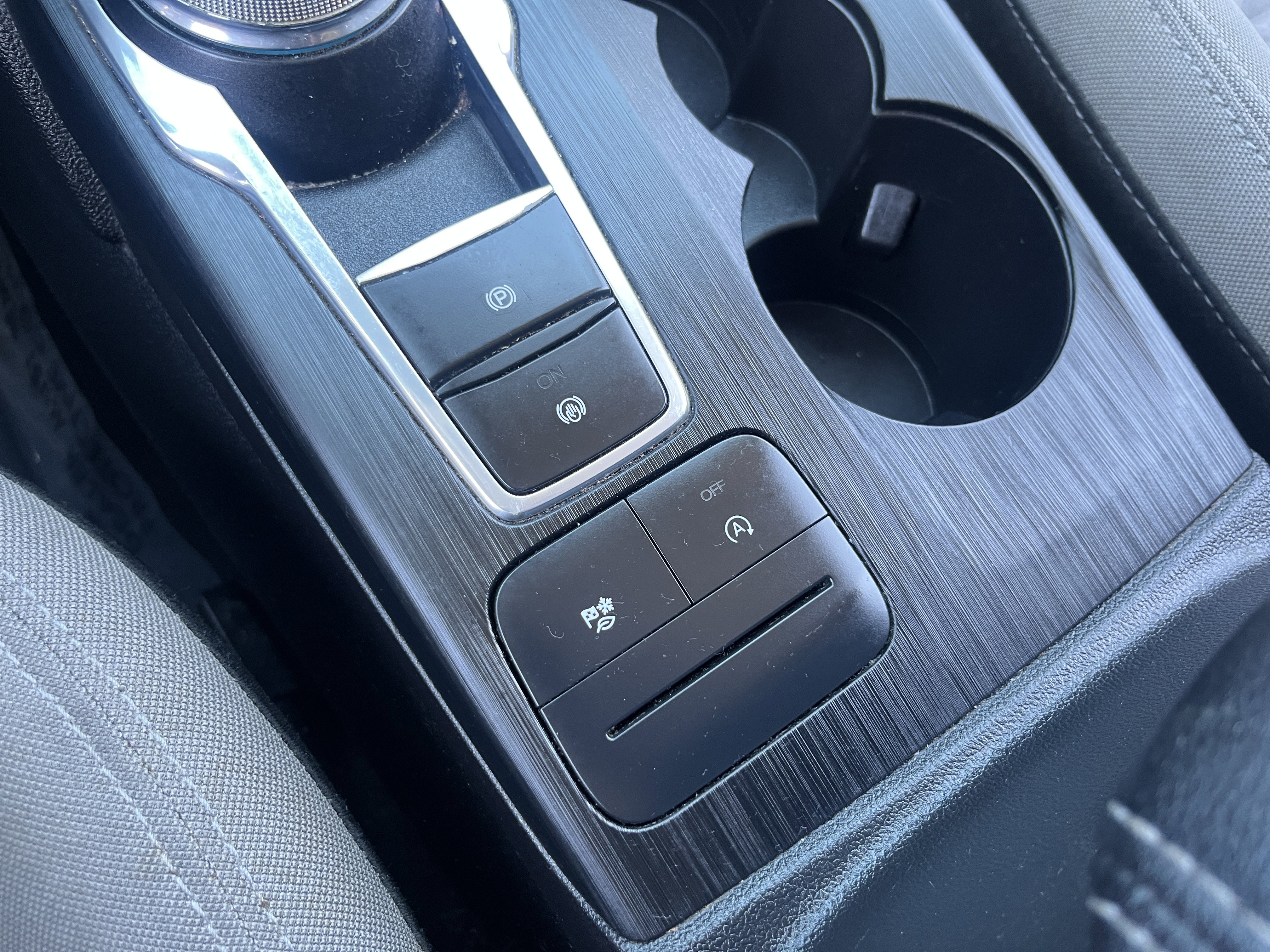 Used 2022 Ford Escape SE w/ Convenience Package image 29