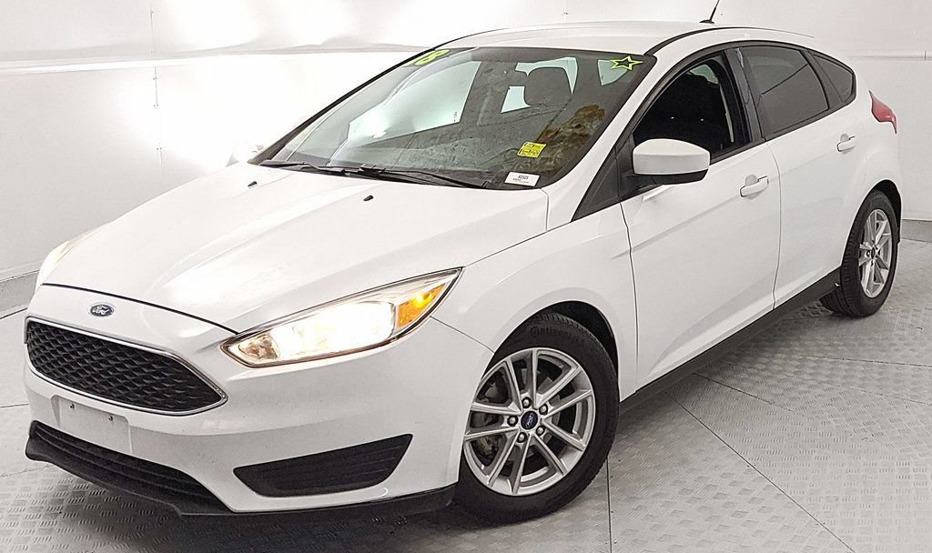 Used 2018 Ford Focus SE FWD image 6
