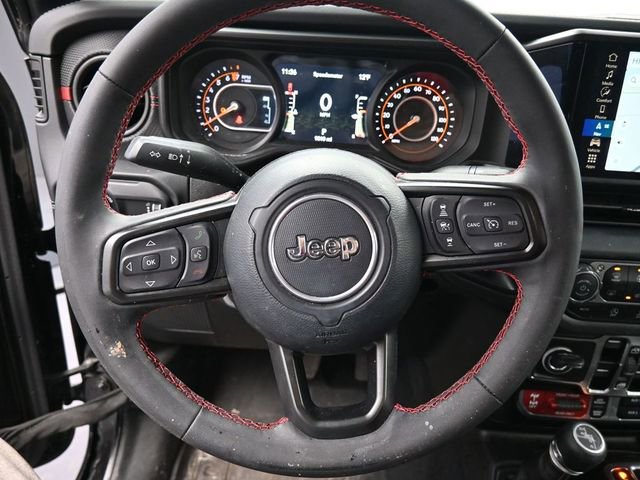 Used 2024 Jeep Gladiator Rubicon w/ Technology Group image 21