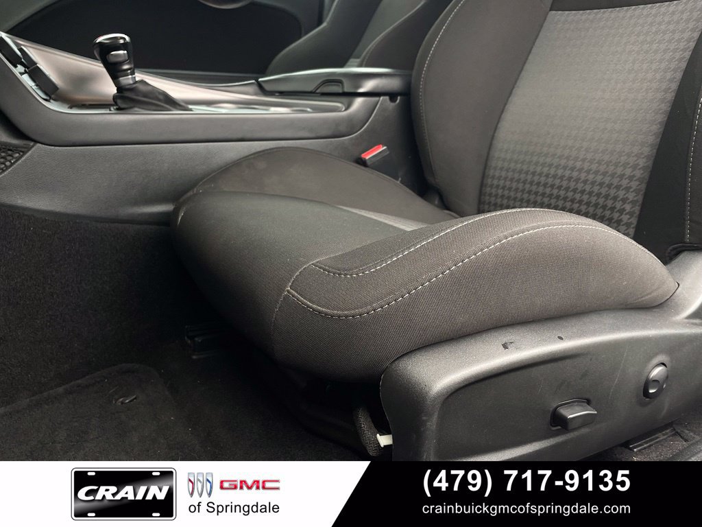 Used 2023 Dodge Challenger R/T w/ Blacktop Package RWD image 22