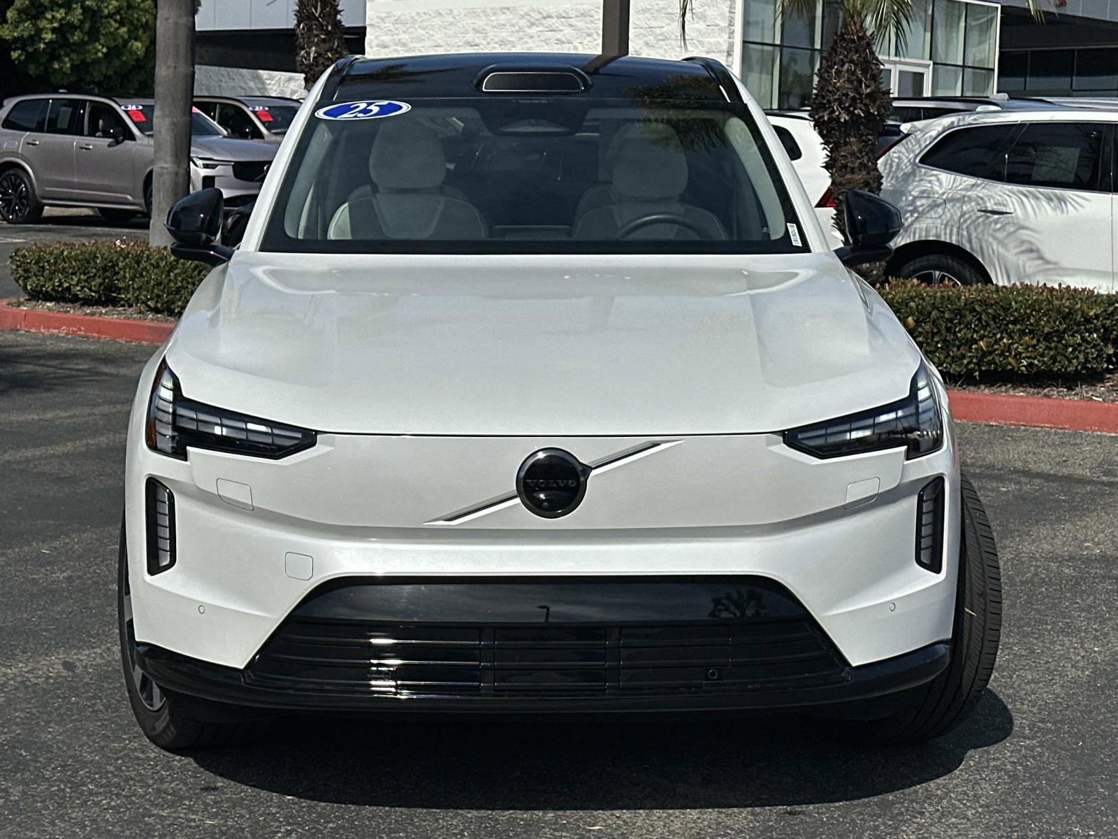 Certified 2025 Volvo EX90 Ultra image 2