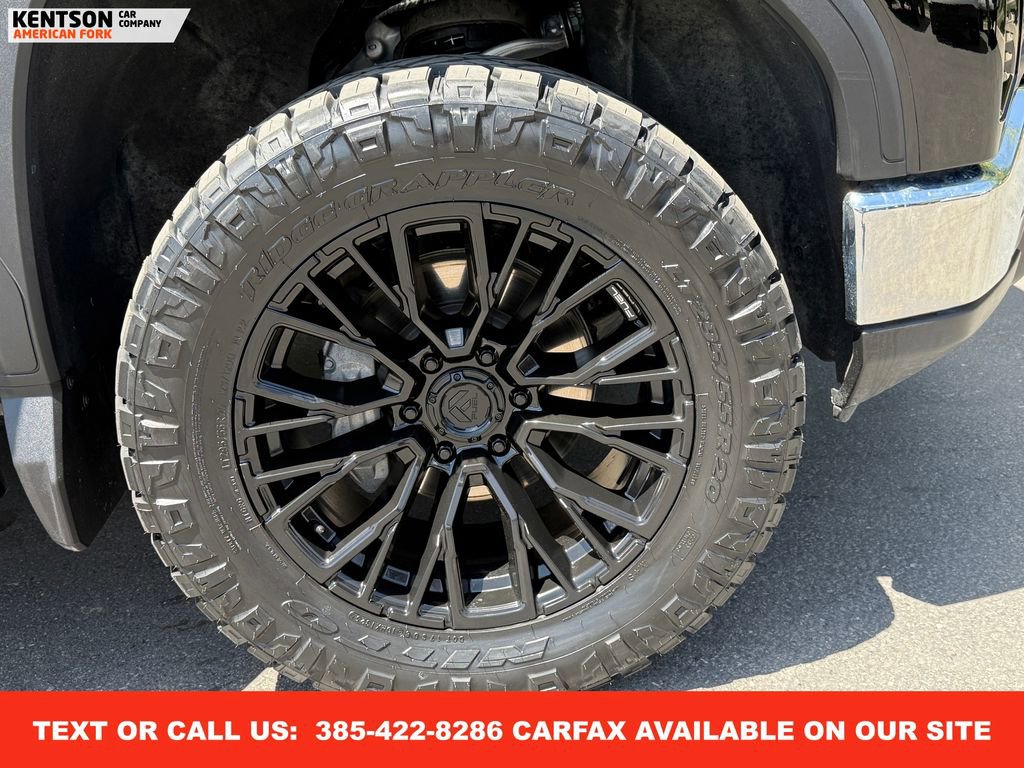 Used 2024 GMC Sierra 1500 SLT image 12