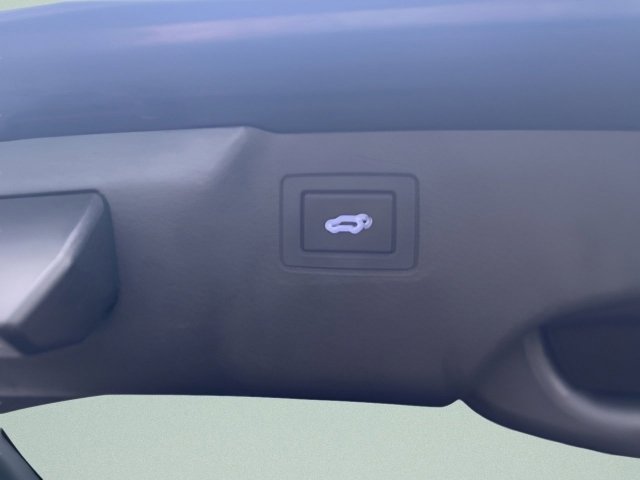 Used 2018 Hyundai Santa Fe Limited image 13