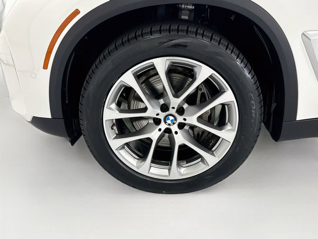 Certified 2024 BMW X5 sDrive40i w/ Premium Package RWD image 29