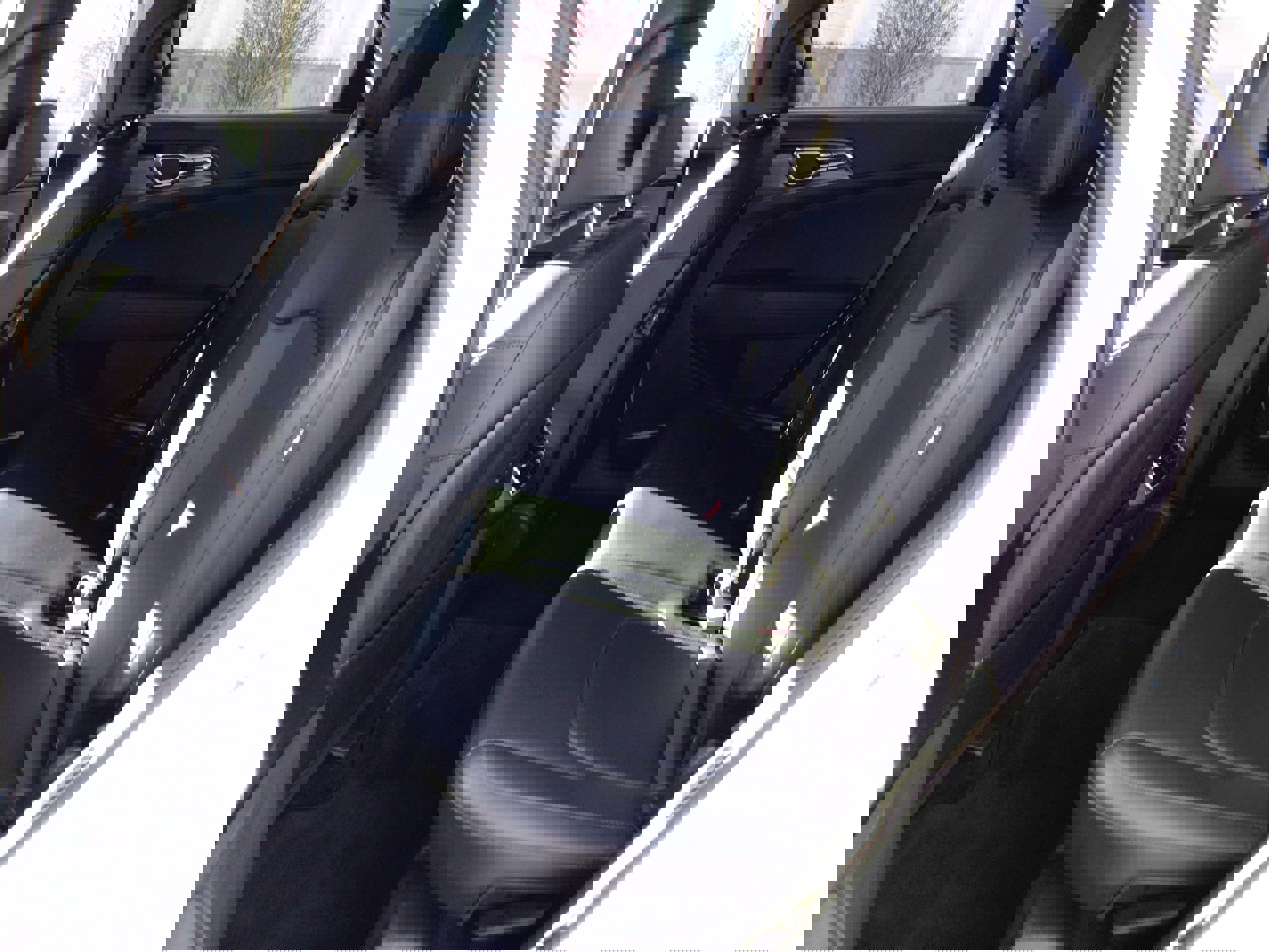 Used 2025 Kia Sportage EX image 13