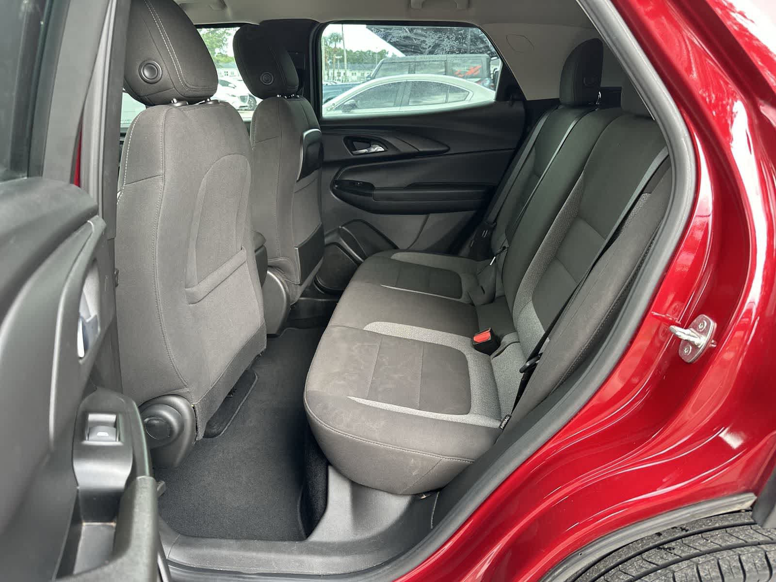 Used 2021 Chevrolet TrailBlazer LS FWD image 4