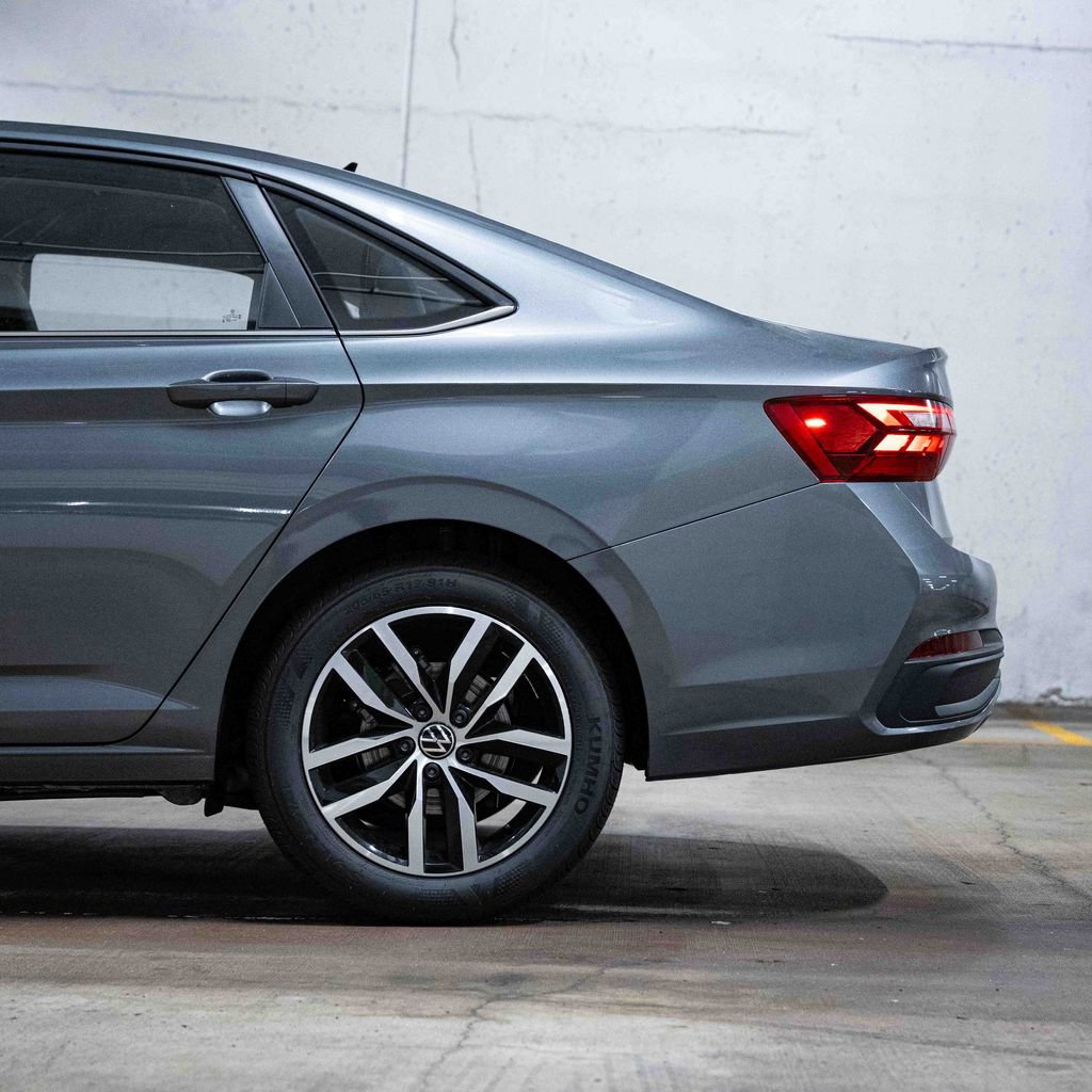 New 2026 Volkswagen Jetta SE FWD image 4