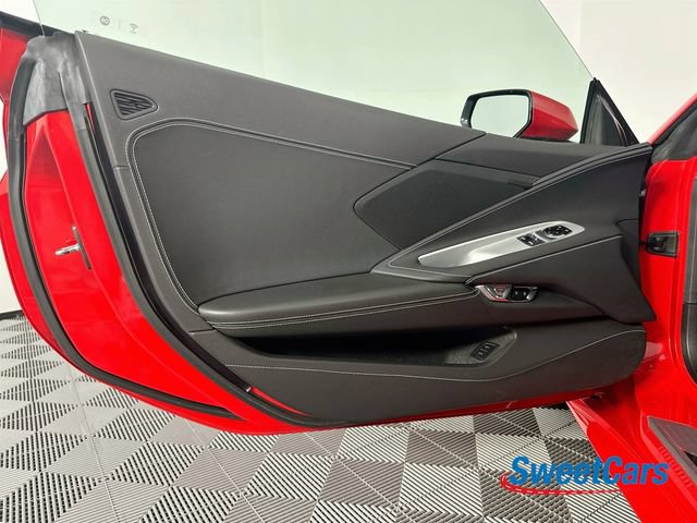 Used 2021 Chevrolet Corvette Stingray Coupe w/ Z51 Performance Package RWD image 31