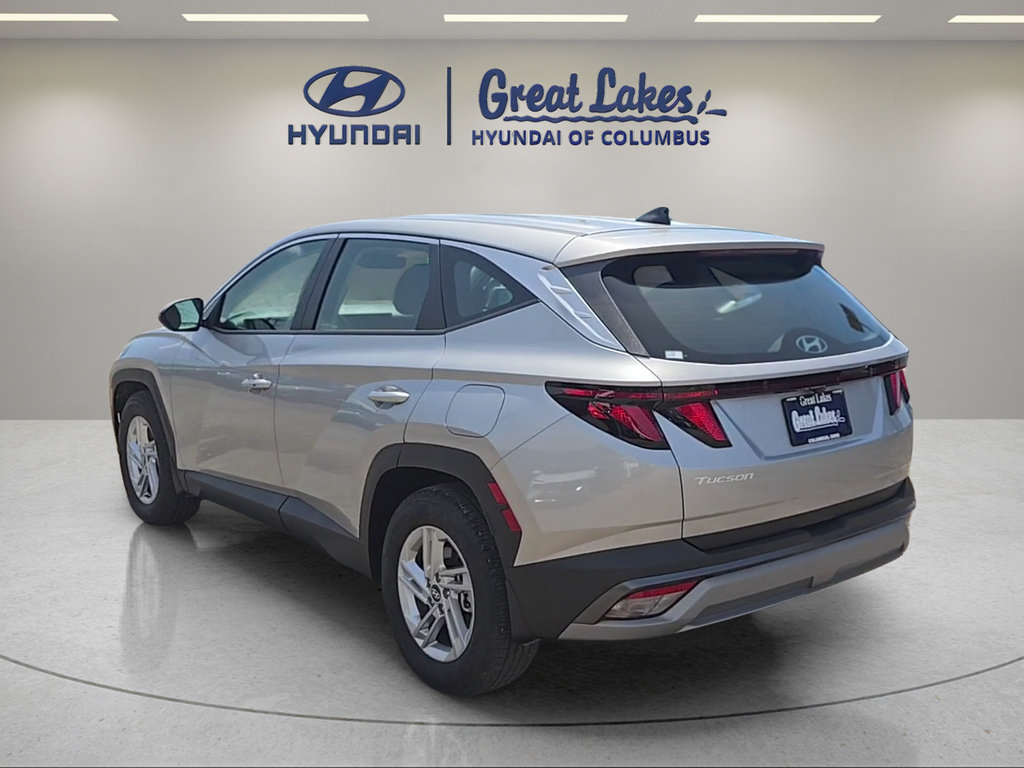 Certified 2025 Hyundai Tucson SE FWD image 3