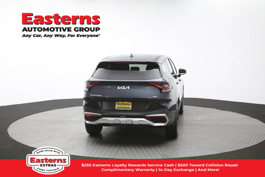 Used 2023 Kia Sportage LX AWD/4WD image 40