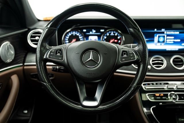Used 2017 Mercedes-Benz E 300 4MATIC image 20