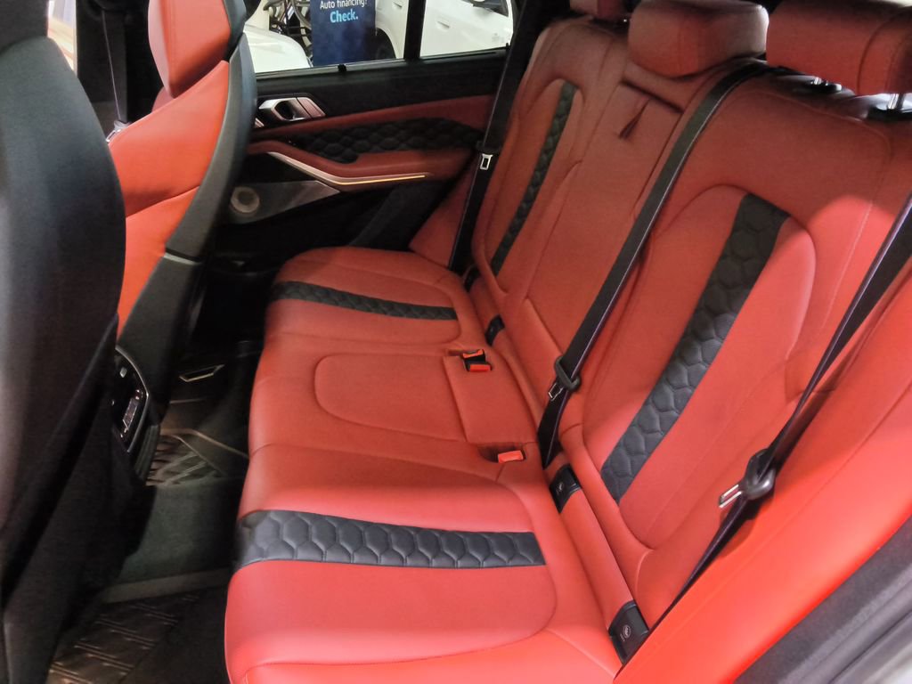 Used 2020 BMW X5 M AWD/4WD image 33