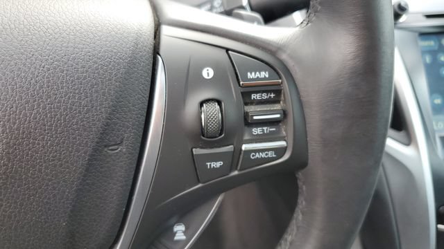 Used 2018 Acura TLX w/ Technology Package FWD image 13