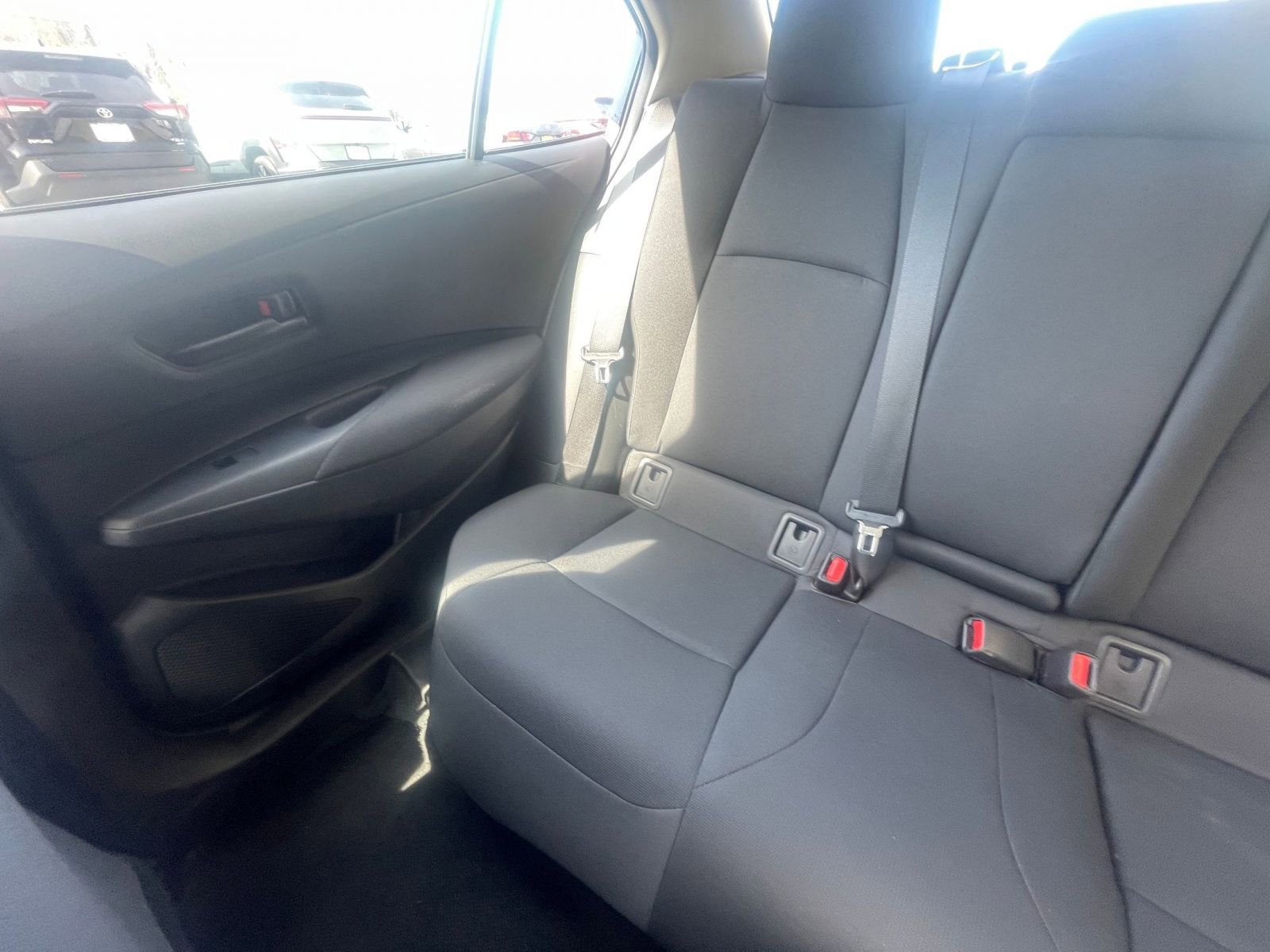 Used 2025 Toyota Corolla LE FWD image 37