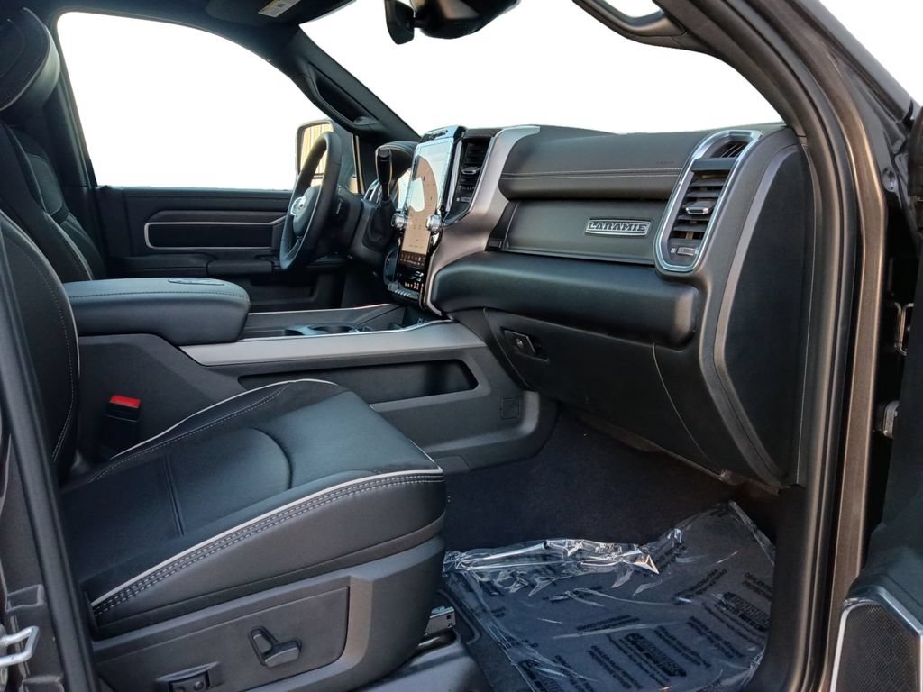 Used 2026 RAM 3500 Laramie w/ Night Edition AWD/4WD image 24
