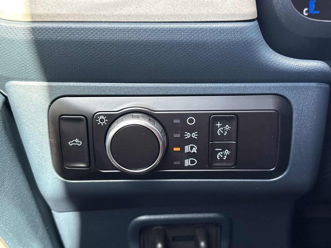 New 2025 Ford Maverick Lariat w/ 4K Tow Package image 29