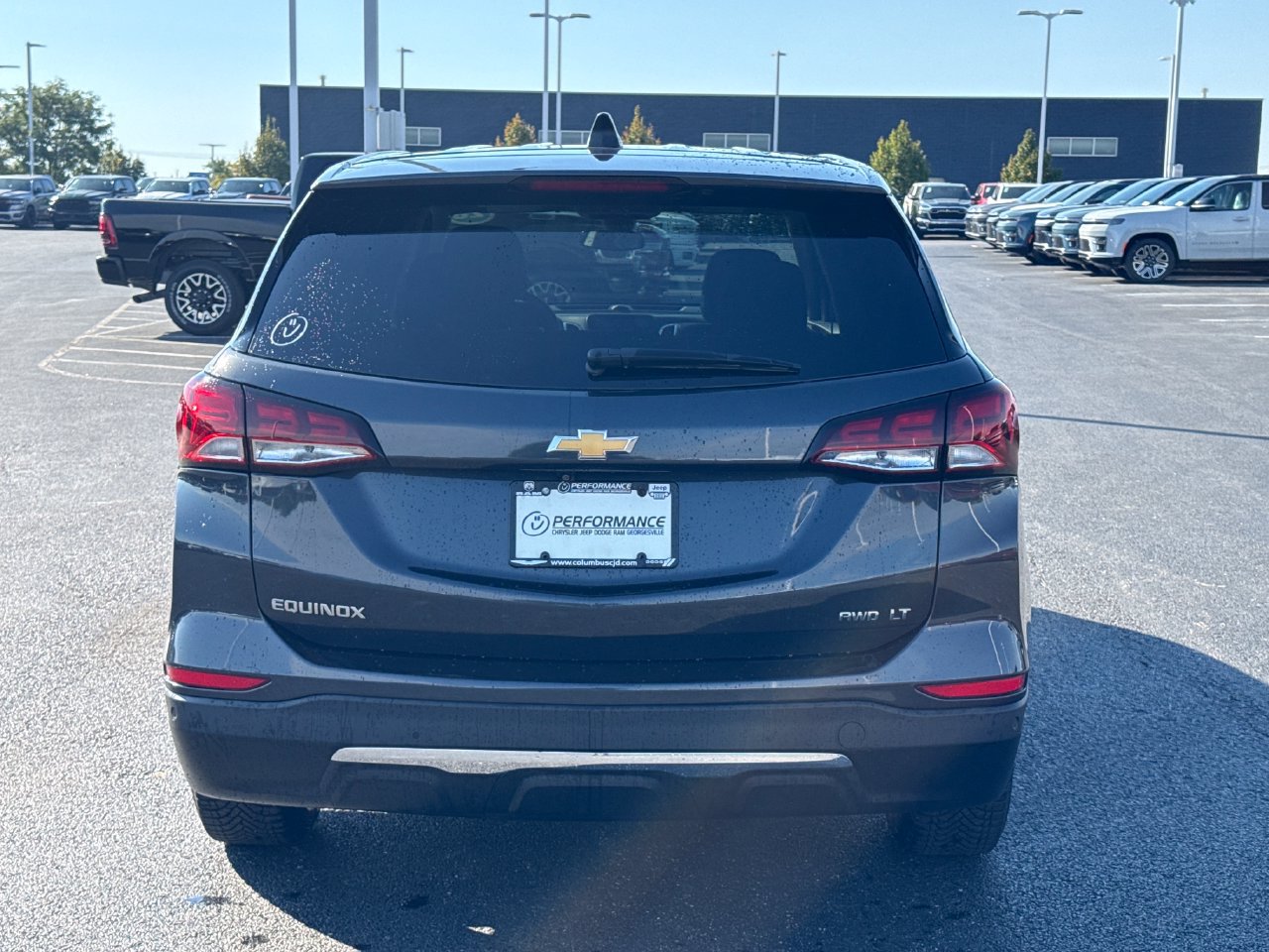 Used 2023 Chevrolet Equinox LT AWD/4WD image 3