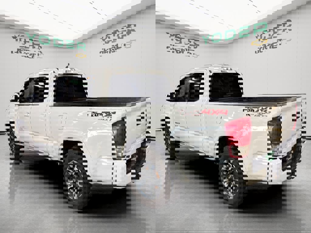 Used 2017 Toyota Tacoma TRD Sport w/ Tow Package image 50